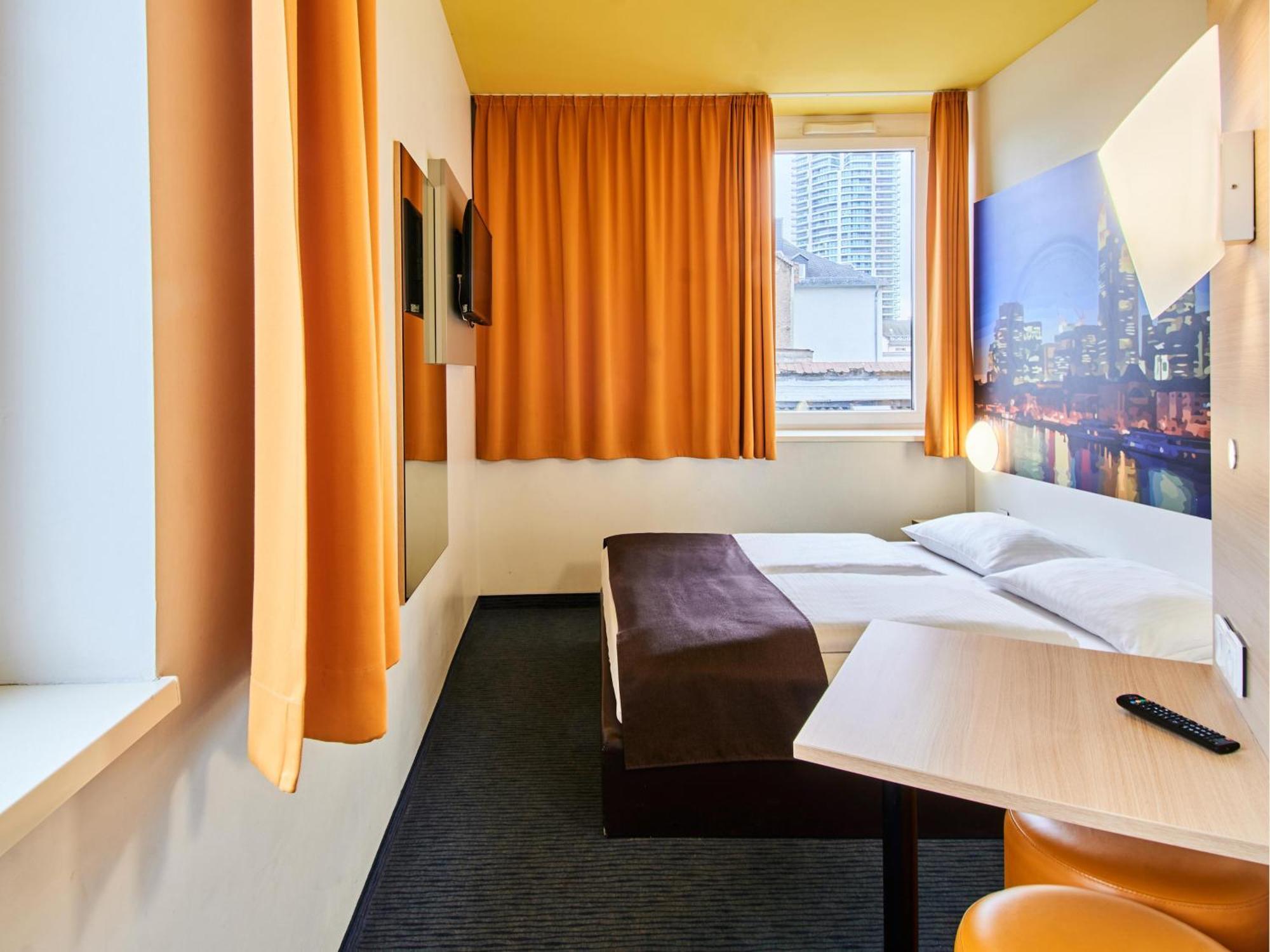 B&B Hotel Frankfurt-Hbf Frankfurt am Main Bagian luar foto